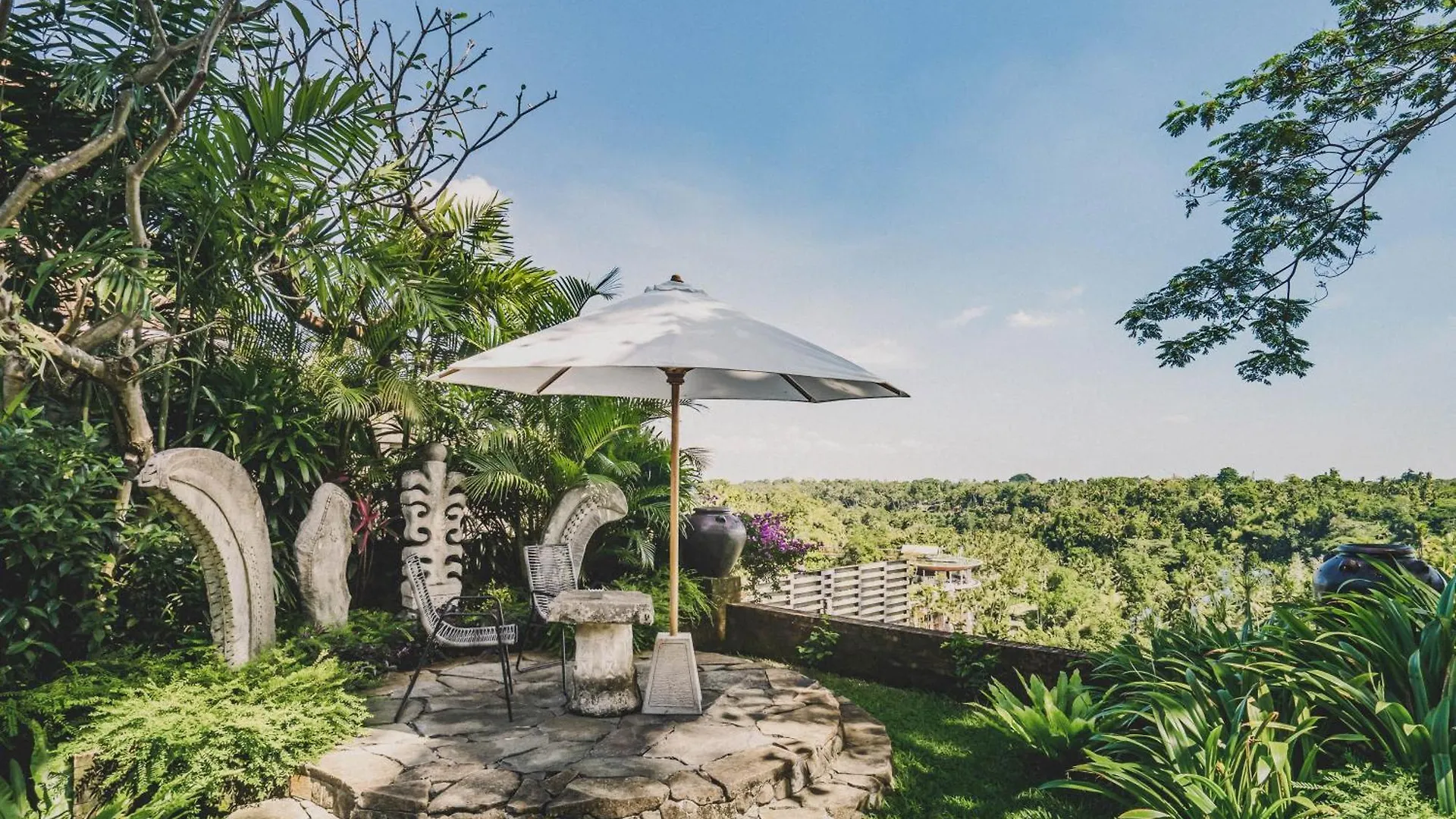 The Sayan House Villas location